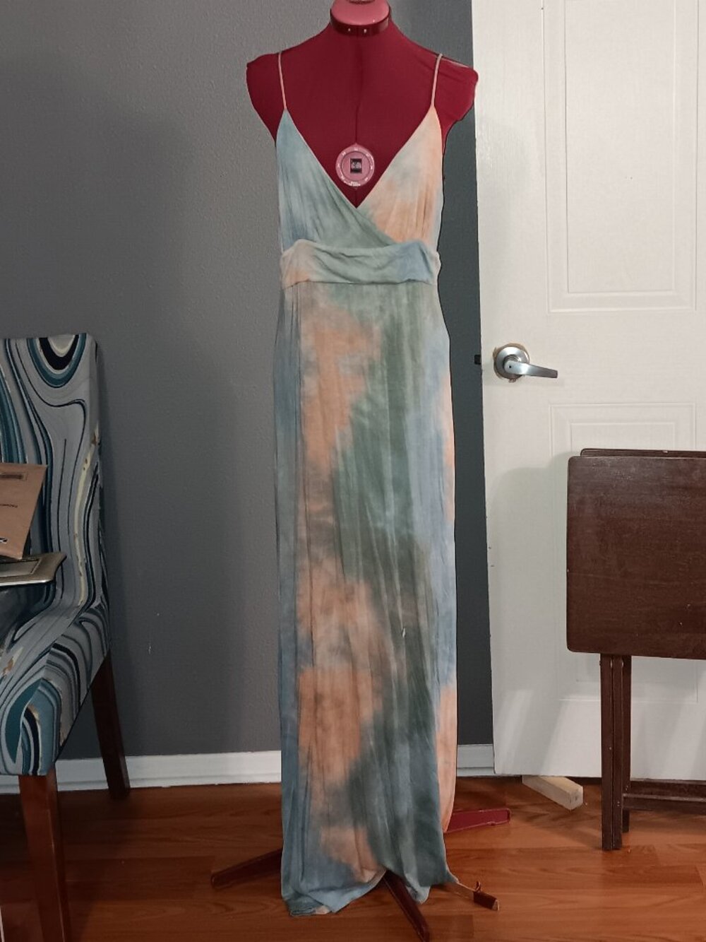 SV Vision Faux Wrap Tie Dye Spandex Maxi Dress L Mint Condition Long
